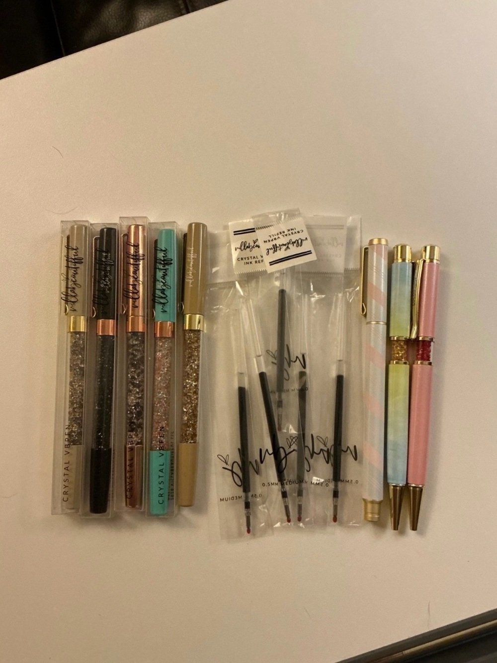 NEW VillaBeautiful (5) pen lot and (5) ink refills